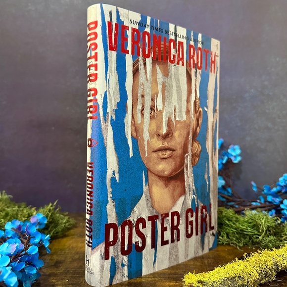 FairyLoot October 2022 Poster Girl by Veronica Roth - Picture 2 of 4